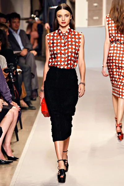 Look 28